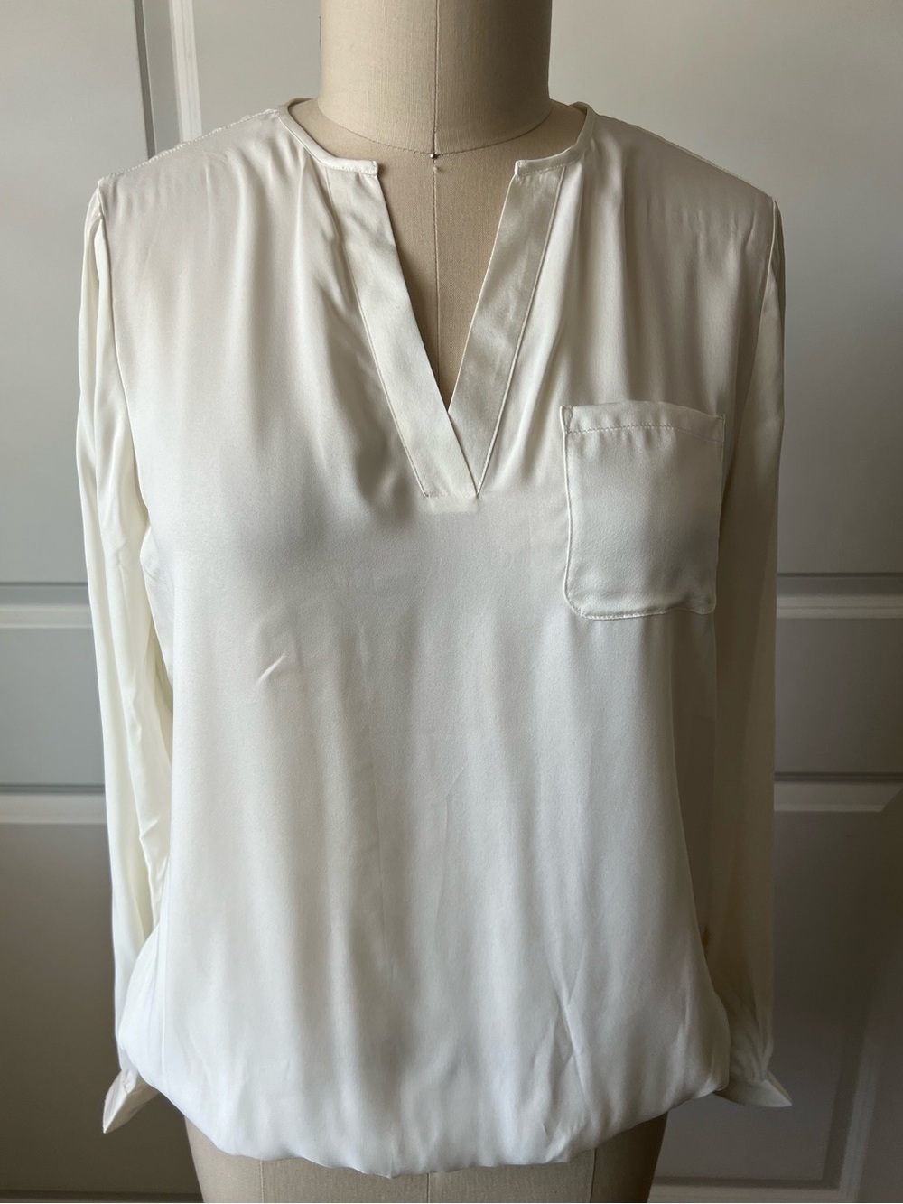 The Limited Women's Cream V-Neck Pocket Blouse